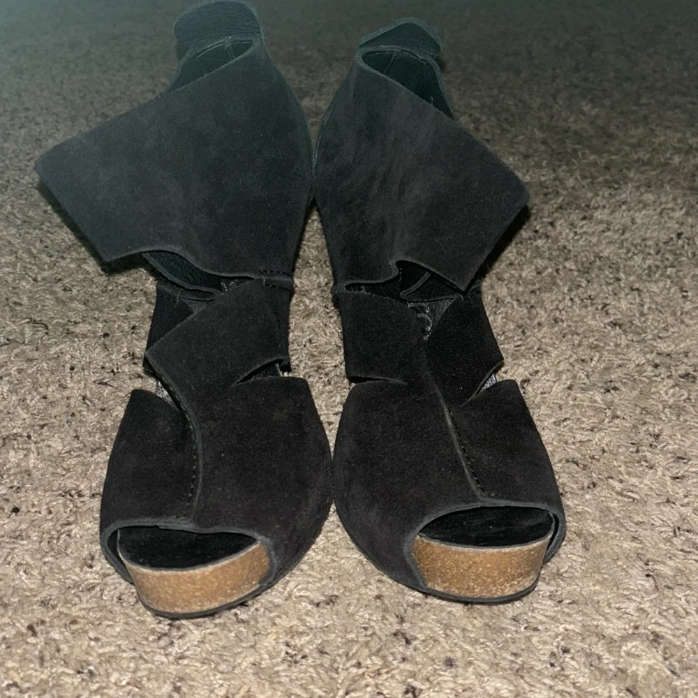 Pedro Garcia Charlie Women's Black Suede Peep Toe Cut Out Booties Size 40 1/2 - Picture 4 of 9